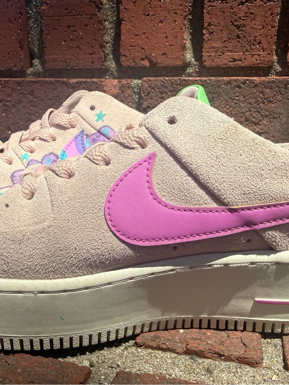 Hand painted - Nike - Fairly Oddparents Pink Suede AF-1 Sneakers - Picture 9 of 12